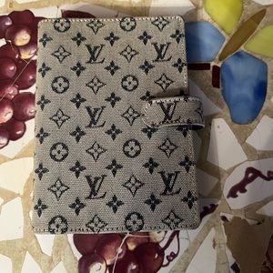 EUC Louis Vuitton PM Mini Lin denim agenda.  Very hard to find!!